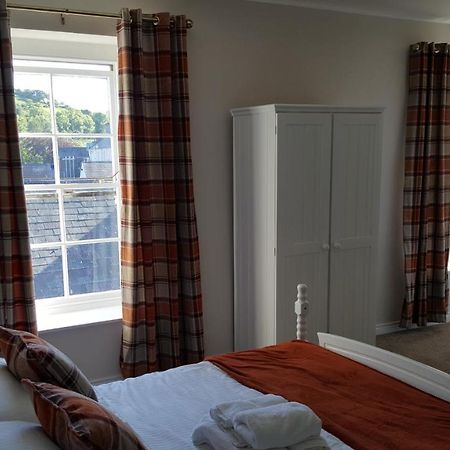 McMullan's Central Bar B&B Cushendall Dış mekan fotoğraf